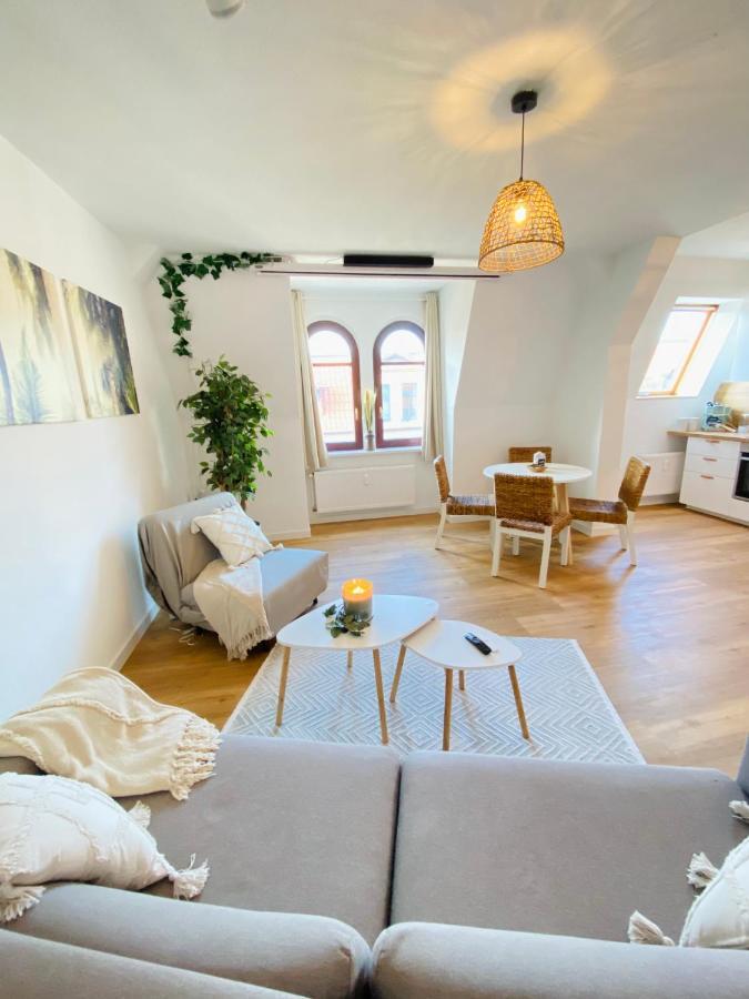 Home Cinema - Balcony - Wi-Fi & Streams Magdeburg Exterior photo